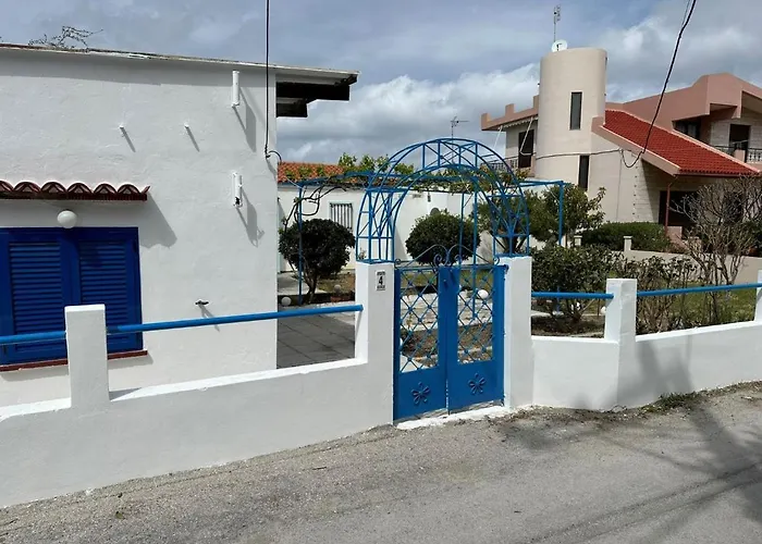 Vakantiehuis Blue And White Kremastí